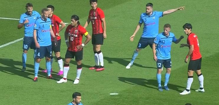  法兰克福队长伤愈复出，率队逆转取胜  
